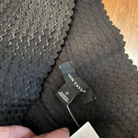 Ann Taylor black pull‎ on skirt size 2 - Picture 6 of 9